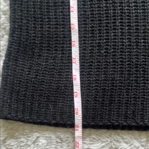 Black VNECK crotchet Knit Women's Tank Top MEDIUM minimalist neutral chic classy - Picture 7 of 7